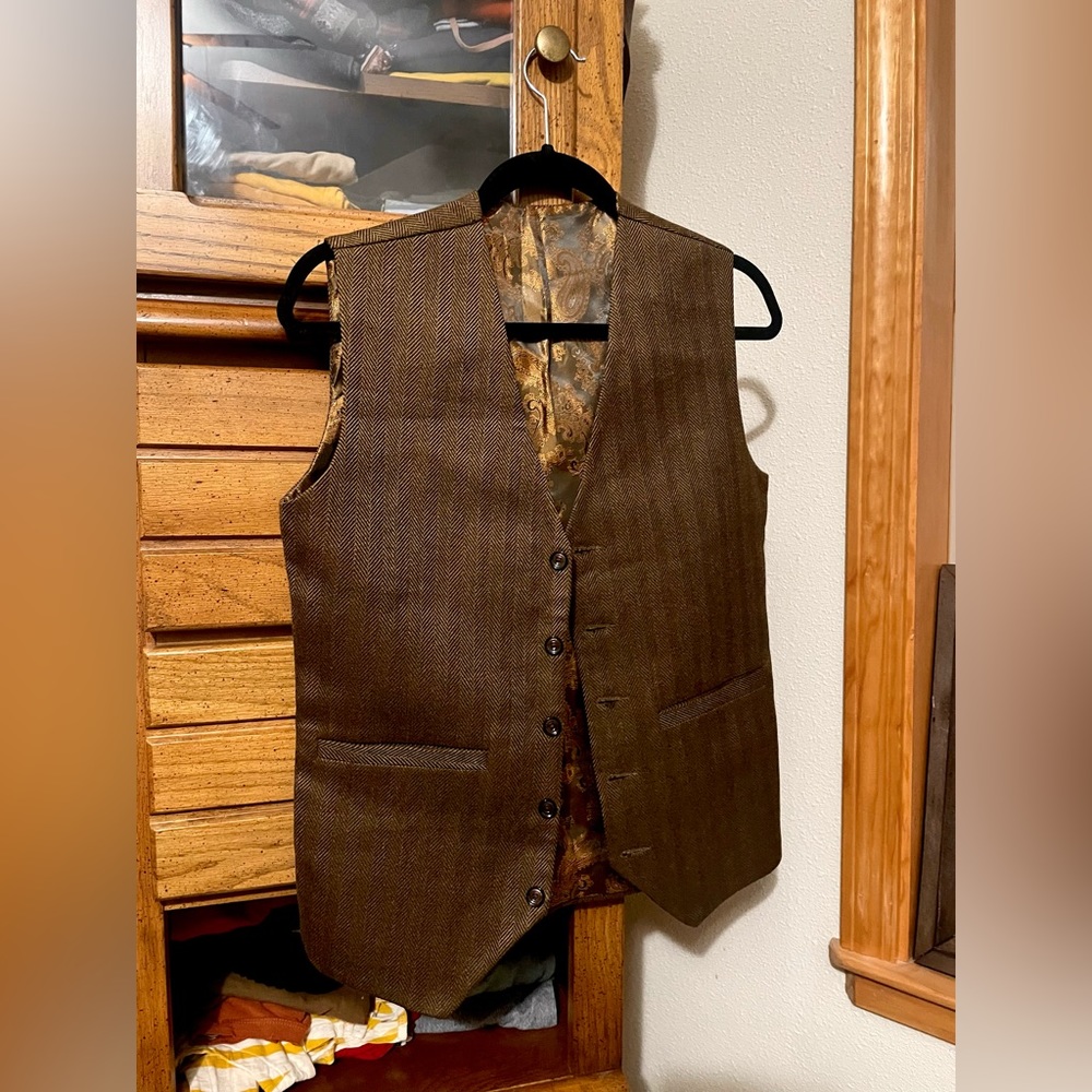 Custom Made Light Brown/Tan Men’s Dressy Wool Steampunk Herringbone Suit Vest xs - Picture 3 of 4
